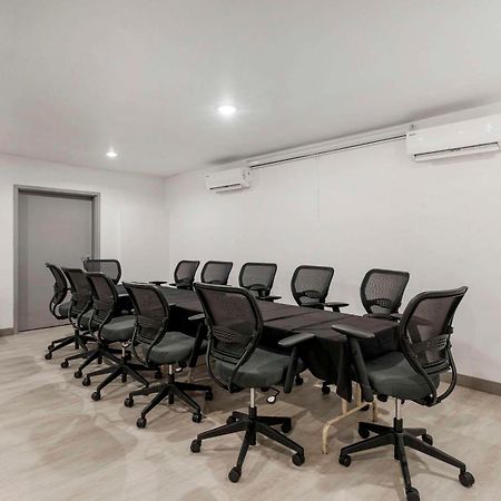 路易斯维尔博览中心华美达酒店 路易斯威尔 外观 照片
